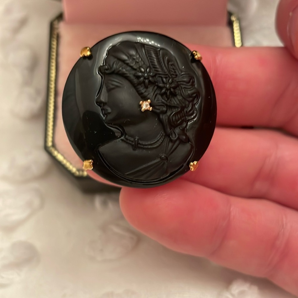Juicy Couture RARE vintage black cameo ring size 7